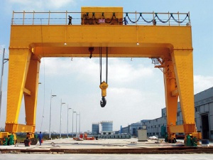 200T門式起重機